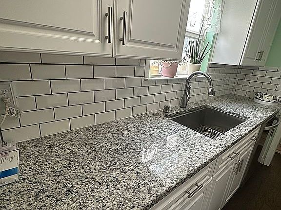 5th image of 733 Milby Dr
