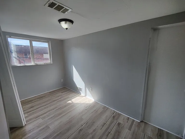 742 Ohio Ave — Photo 13