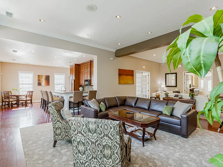 Clubhouse Lounge