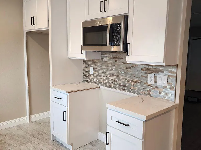 345 W 12th St #D — Photo 2