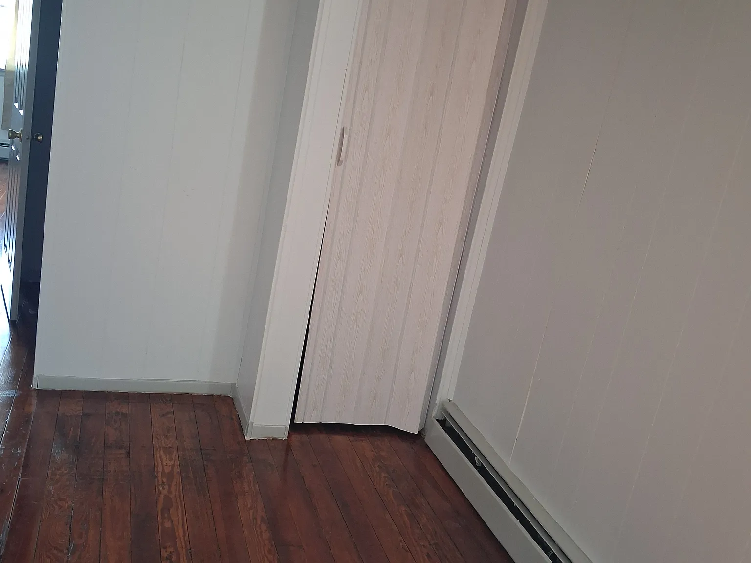 2 bed, 900 sqft, $1,800 — Photo 3