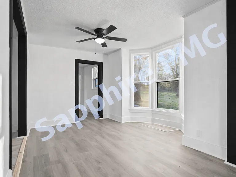 2407 Montgall Ave — Photo 4