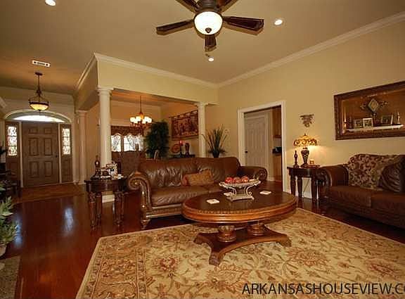 3rd image of 85 Burgess Ln