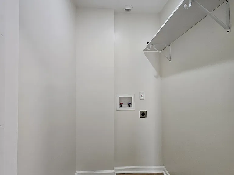3040 Agnes Ave — Photo 12