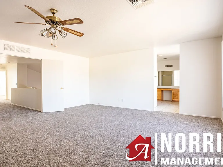 1632 E Cardinal Dr — Photo 23