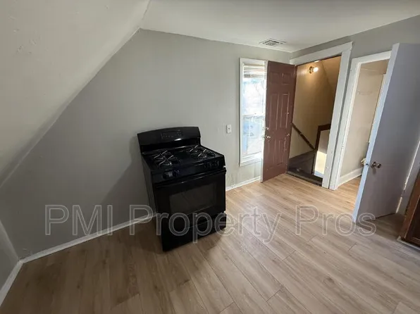 3806 W Rohr Ave, Milwaukee, WI 53209