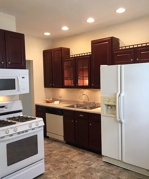 915 8th Avenue Ct #1 — Photo 2