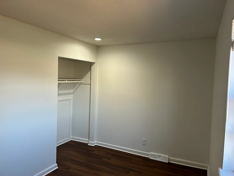 1405 E Haven Ln #1405 — Photo 7