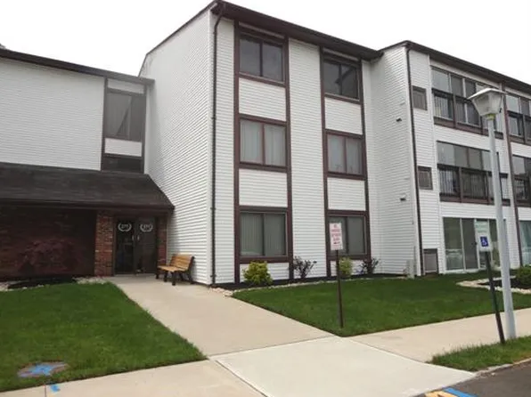 277-2G Crosse Dr, Monroe Township, NJ 08831