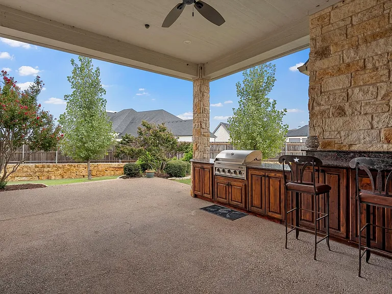 7030 Flagstone Cir — Photo 39