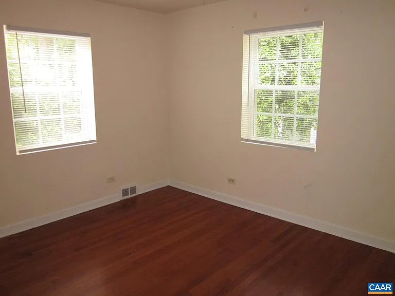 1962 Lewis Mountain Rd #2 — Photo 8