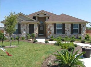 118 E Main St, Cuero, TX 77954
