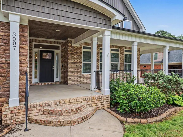 3007 Carrington Ln, Sanford, NC 27330