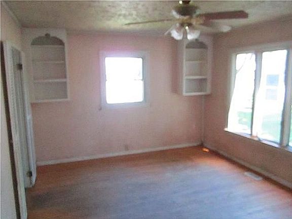 3rd image of 3326 W 21st St