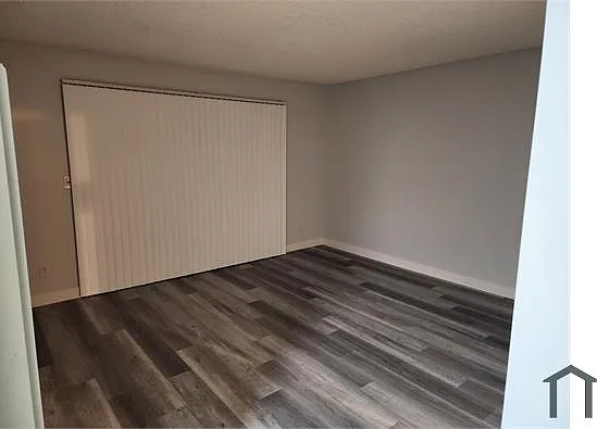 2315 S Grand Ave — Photo 6