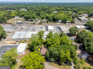 84 Hood St, Commerce, GA 30529