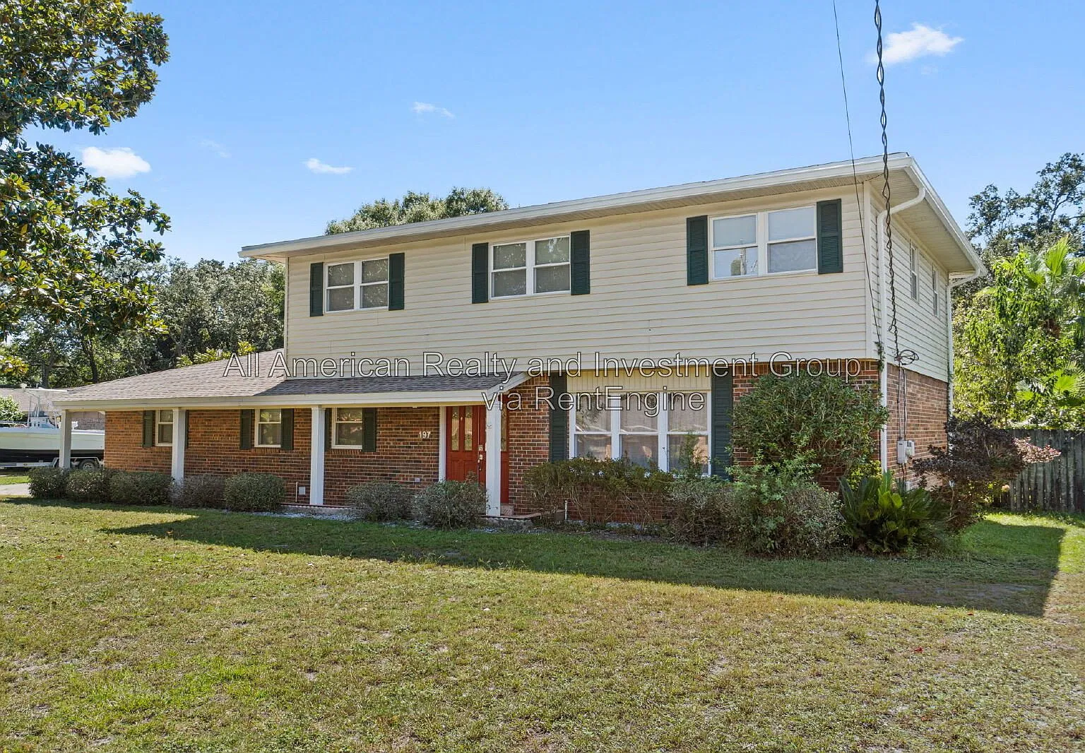 4 bed, 2.5 bath, 2052 sqft, $3,700 — Photo 2