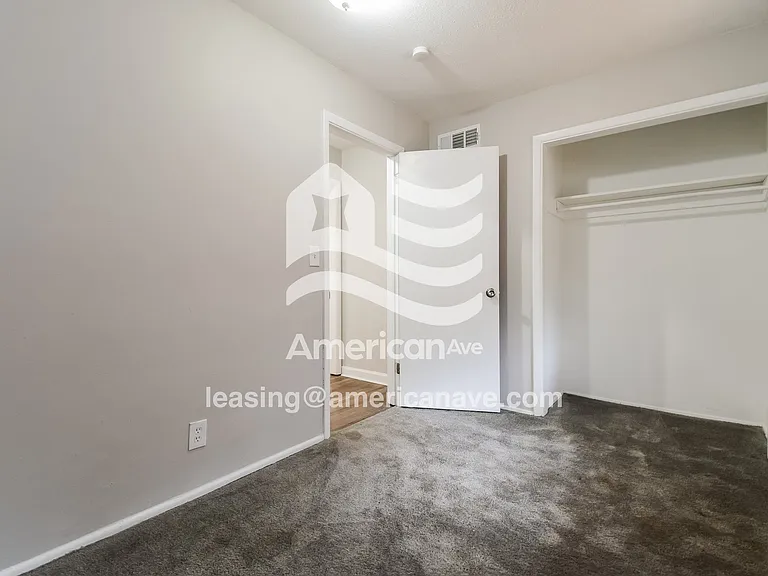 332364_013_wm_-_bedroom_13547570.jpg