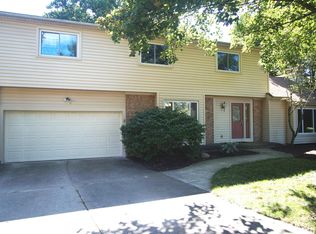 1325 Cove Ct, Okemos, MI 48864