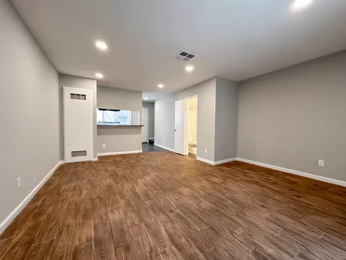 360 Pioneer Dr #104 Photo 1