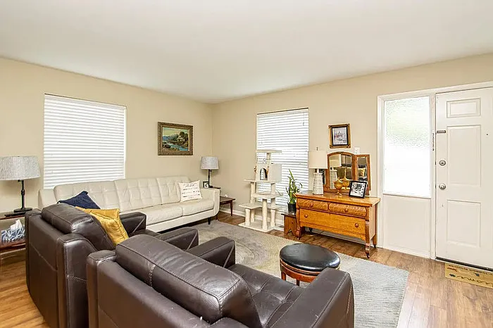 3801 Hill Rd #5 — Photo 2