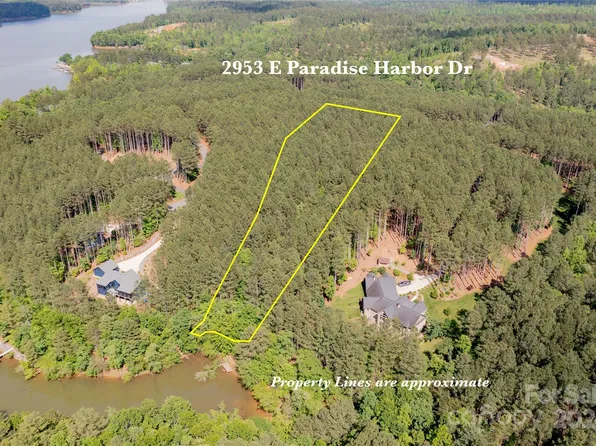 2953 E Paradise Harbor Dr #228, Connelly Springs, NC 28612