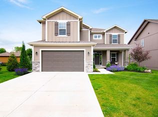 9139 Belmont Dr, Lenexa, KS 66227