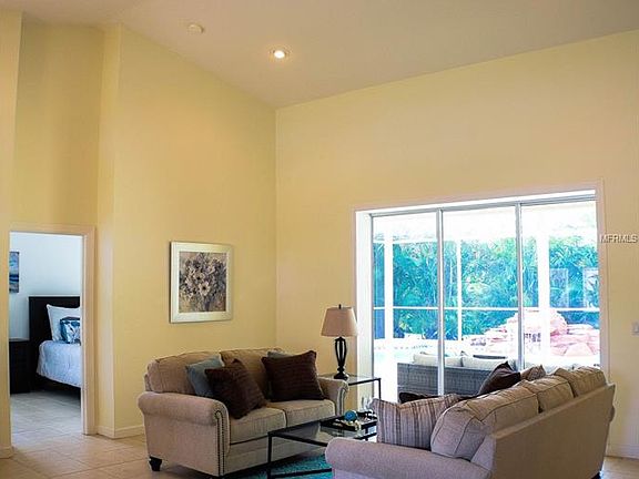 4th image of 1564 Sunray Dr