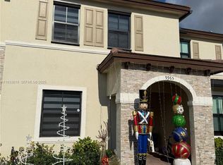 Enclave, Miami, FL 33190