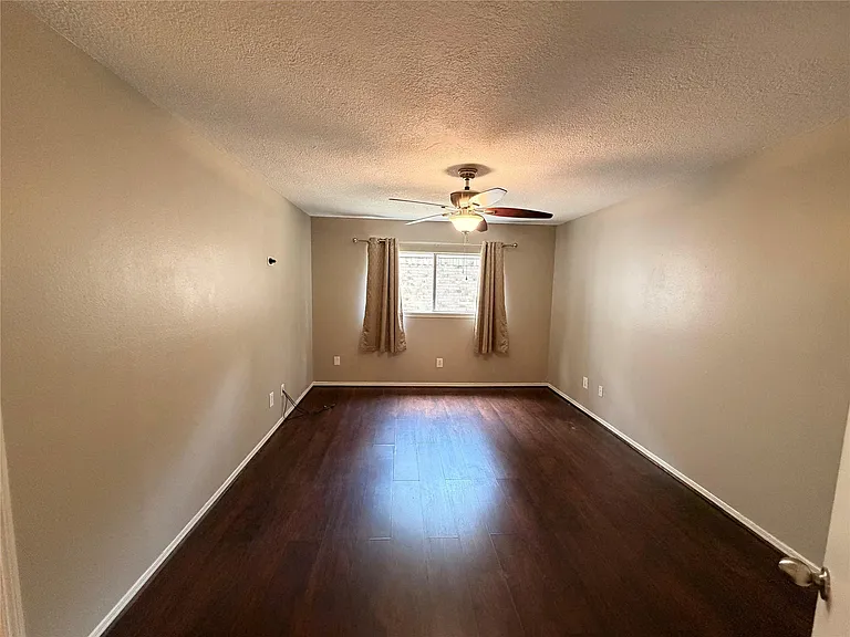3227 Glade Springs Dr — Photo 20