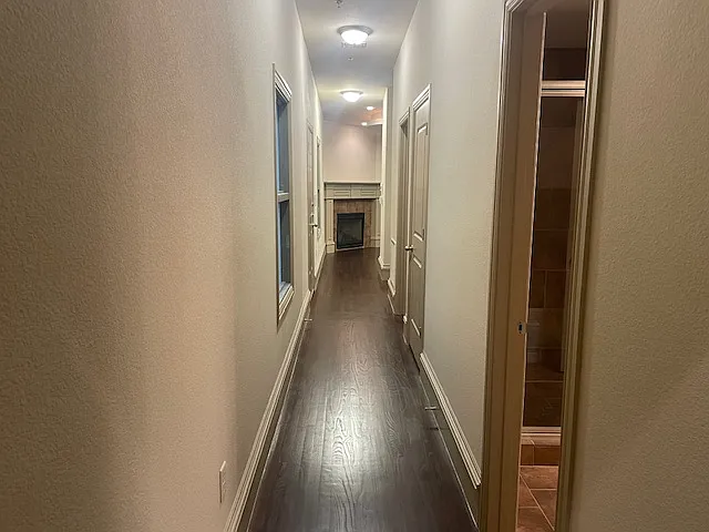 102 N Locust St — Photo 21