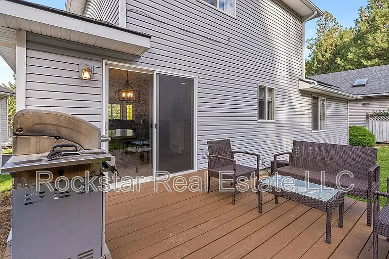 607 W Persimmon Ln — Photo 6