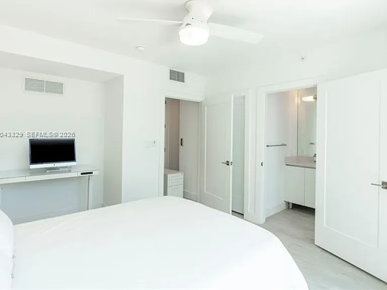 51 N Shore Dr — Photo 19