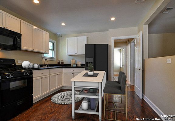 4th image of 149 W Wildwood