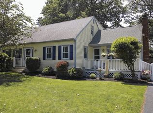 6 Jeffrey Ln, Assonet, MA 02702
