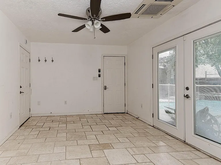27 Bluff Creek Pl — Photo 32