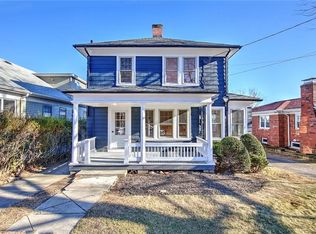 97 Huxley Ave, Providence, RI 02908