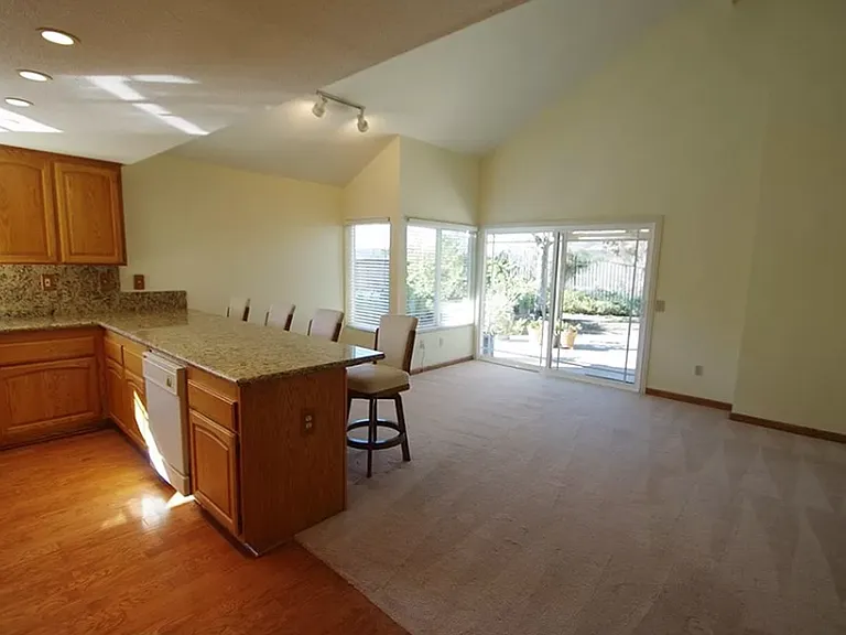 6797 Oak Forest Dr — Photo 11