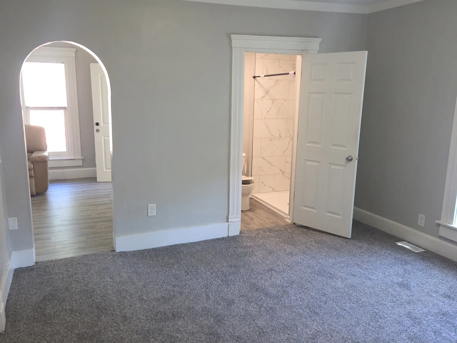 1106 Clinton DSM — Photo 1