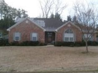 1734 Durham Cv, Starkville, MS 39759