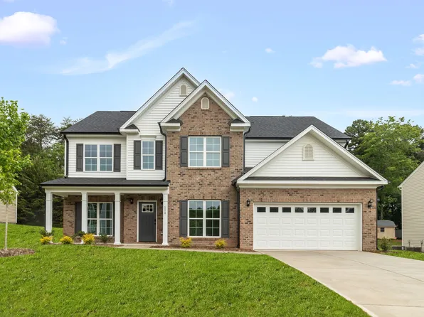 208 Oakmont Ct, King, NC 27021