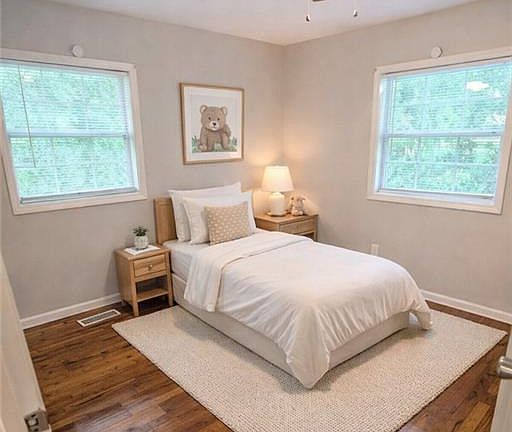 3rd image of 97 Harper Rd SE