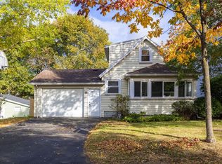 72 Mosley Rd, Rochester, NY 14616