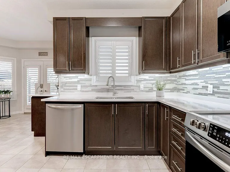 85 Showcase Dr #MAIN — Photo 24