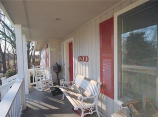 1200 NW 7th St, Bentonville, AR 72712