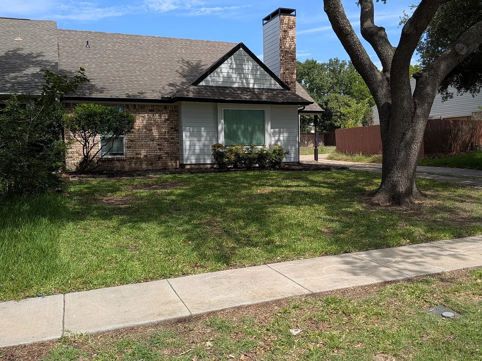 2 bed, 1309 sqft, $2,400 — Photo 4