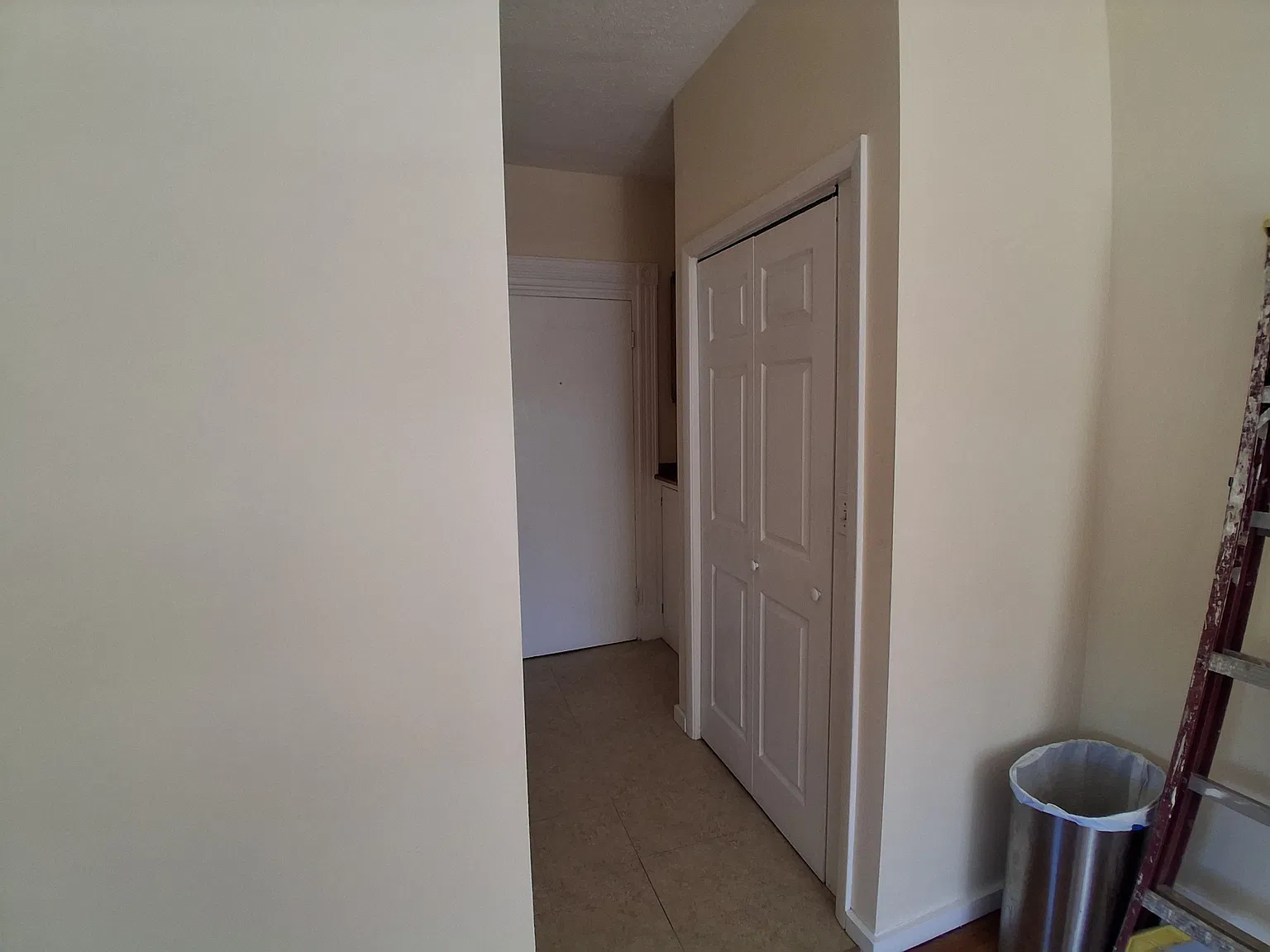 Studio, 350 sqft, $1,300 — Photo 3