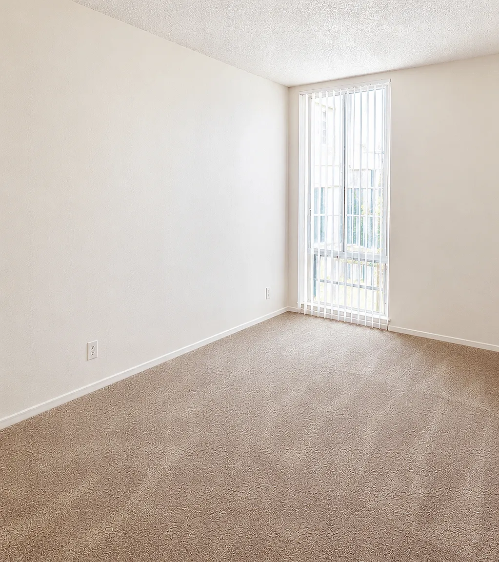Palace Apartment Homes — Photo 2