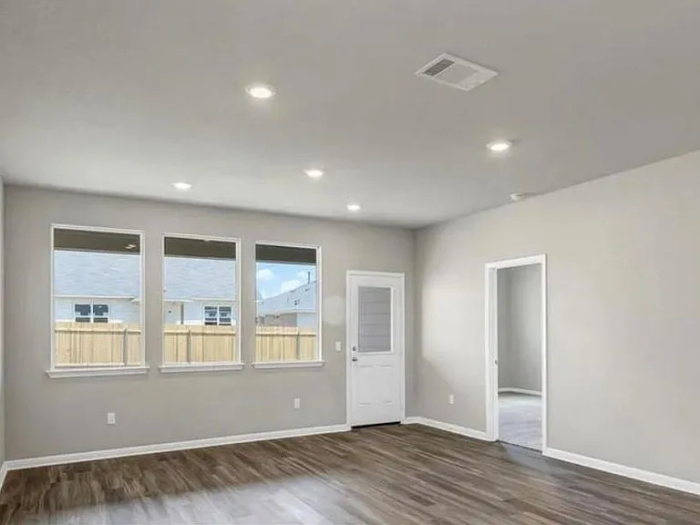 400 Barton Creek Ln — Photo 13