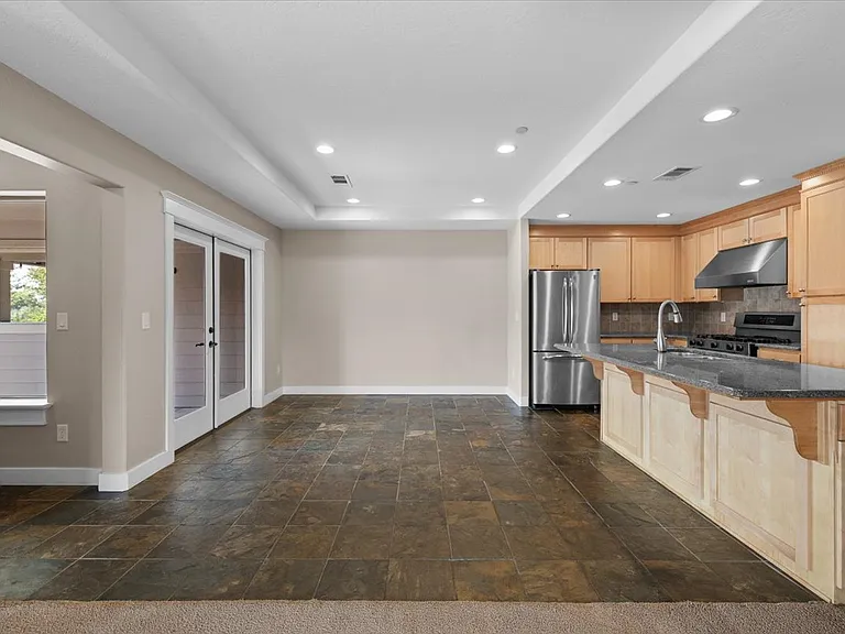 1280 Ashford Way #8 — Photo 6